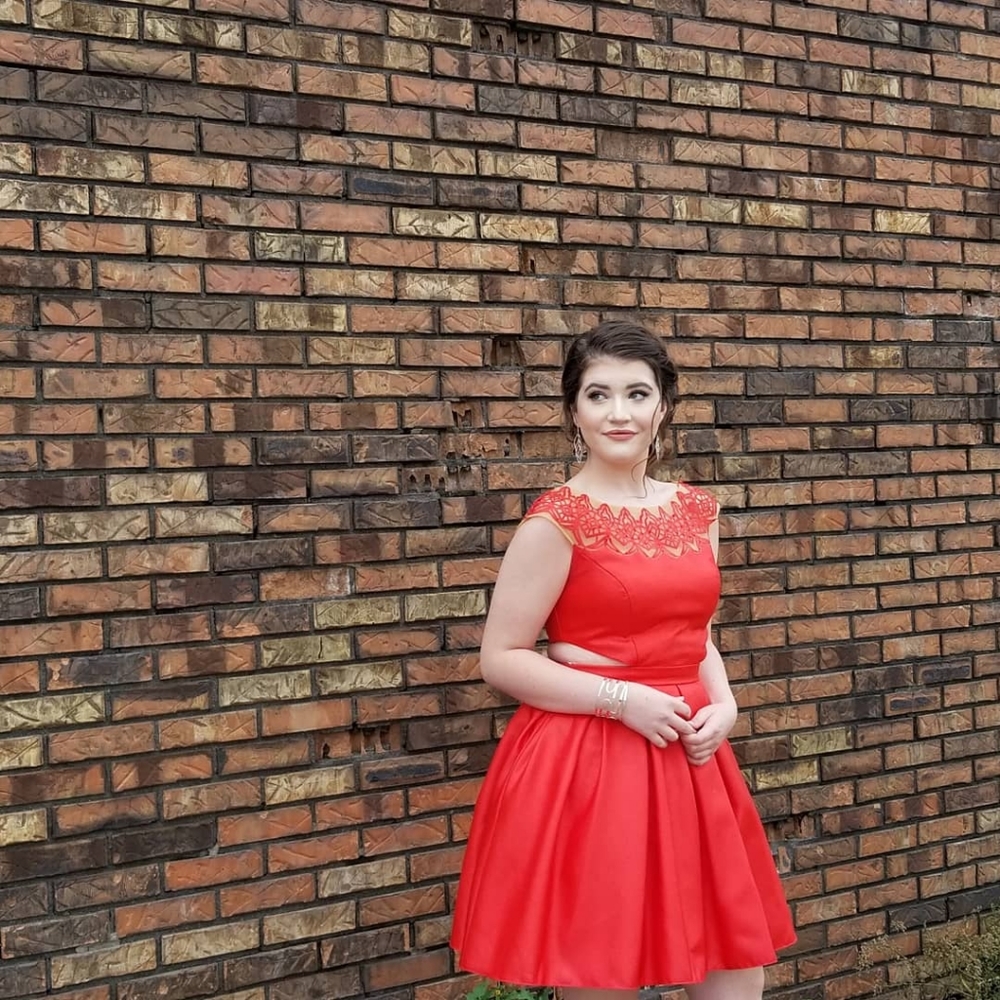 size 8 red formal dress
